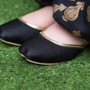 Woman flats shoes, khussa, black, 8US, jutti